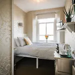 Glen Wynne - Free Off-site Health Club Access With Pool, Sauna, Steam & Gym Short 5 Minute Drive Away