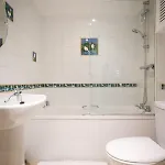 Glen Wynne - Free Off-site Health Club Access With Pool, Sauna, Steam & Gym Short 5 Minute Drive Away Windermere