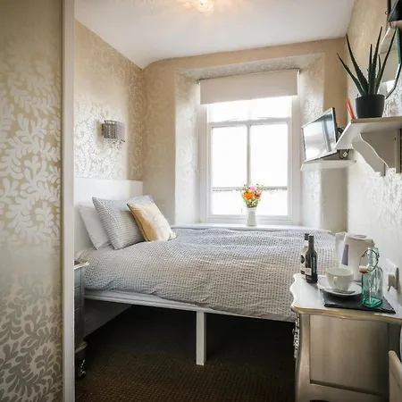 Glen Wynne - Free Off-site Health Club Access With Pool, Sauna, Steam & Gym Short 5 Minute Drive Away