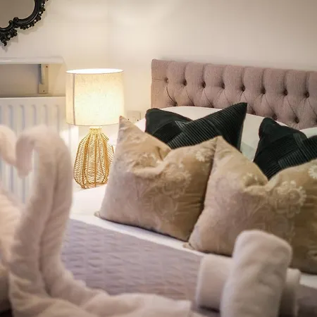 Glen Wynne - Free Off-site Health Club Access With Pool, Sauna, Steam & Gym Short 5 Minute Drive Away Konukevi