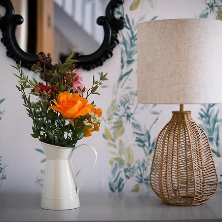 Konukevi Glen Wynne - Free Off-site Health Club Access With Pool, Sauna, Steam & Gym Short 5 Minute Drive Away