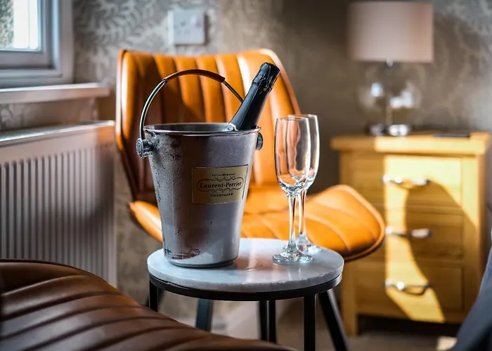 Glen Wynne - Free Off-site Health Club Access With Pool, Sauna, Steam & Gym Short 5 Minute Drive Away Penzion Windermere